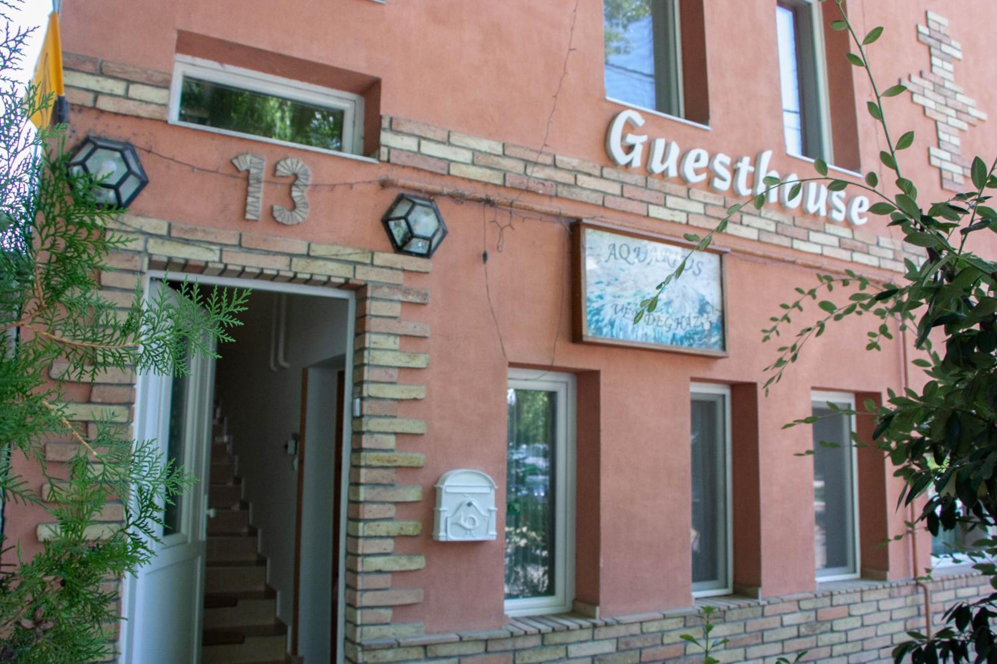 Aquarius Vendégház Szeged Exterior foto