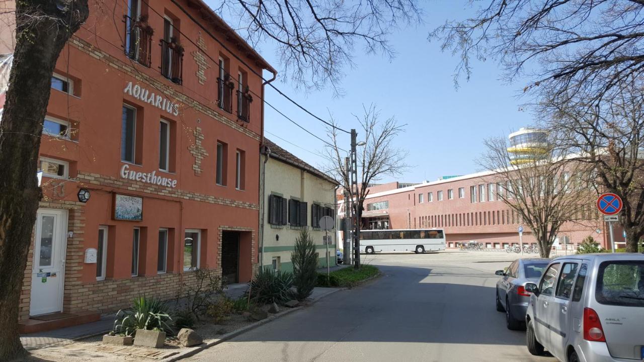 Aquarius Vendégház Szeged Exterior foto