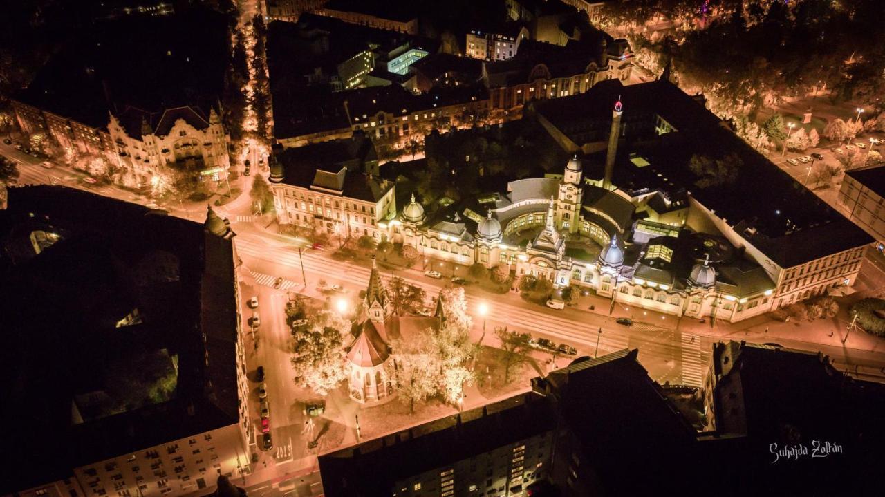 Aquarius Vendégház Szeged Exterior foto